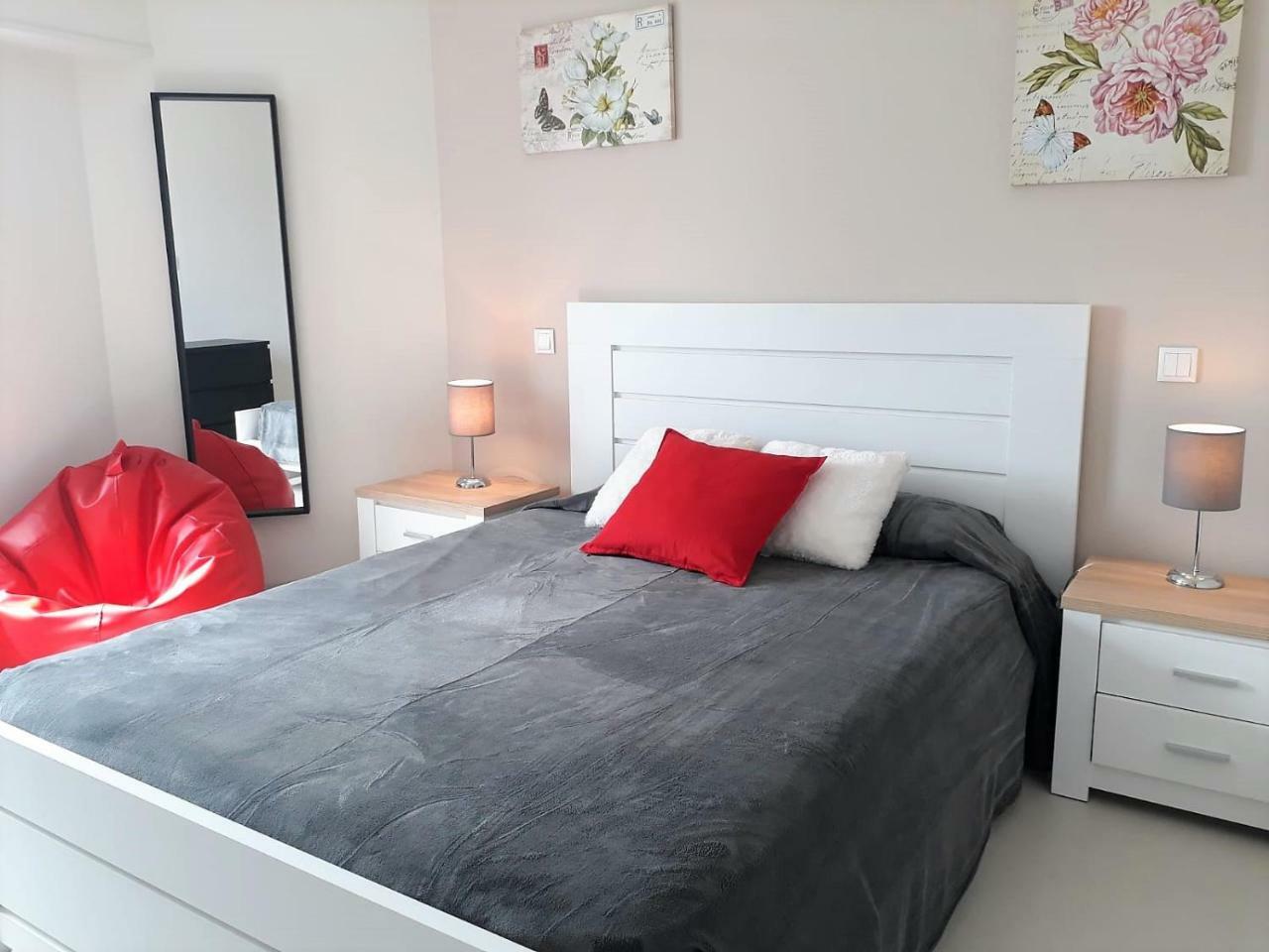 Abmar- Por-Do-Sol, Vista Mar, Remodelado, Wifi, 80Mt Praia クアルテイラ エクステリア 写真